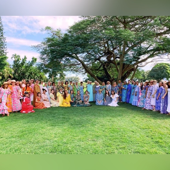 Vintage Hawaii LOLA MuuMuu Maxi Dress - Picture 13 of 13